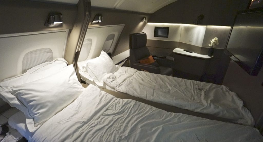 A Suite Ride Overseas: A Review of Singapore Airlines First Class on the A380 24 Singapore Airlines first class