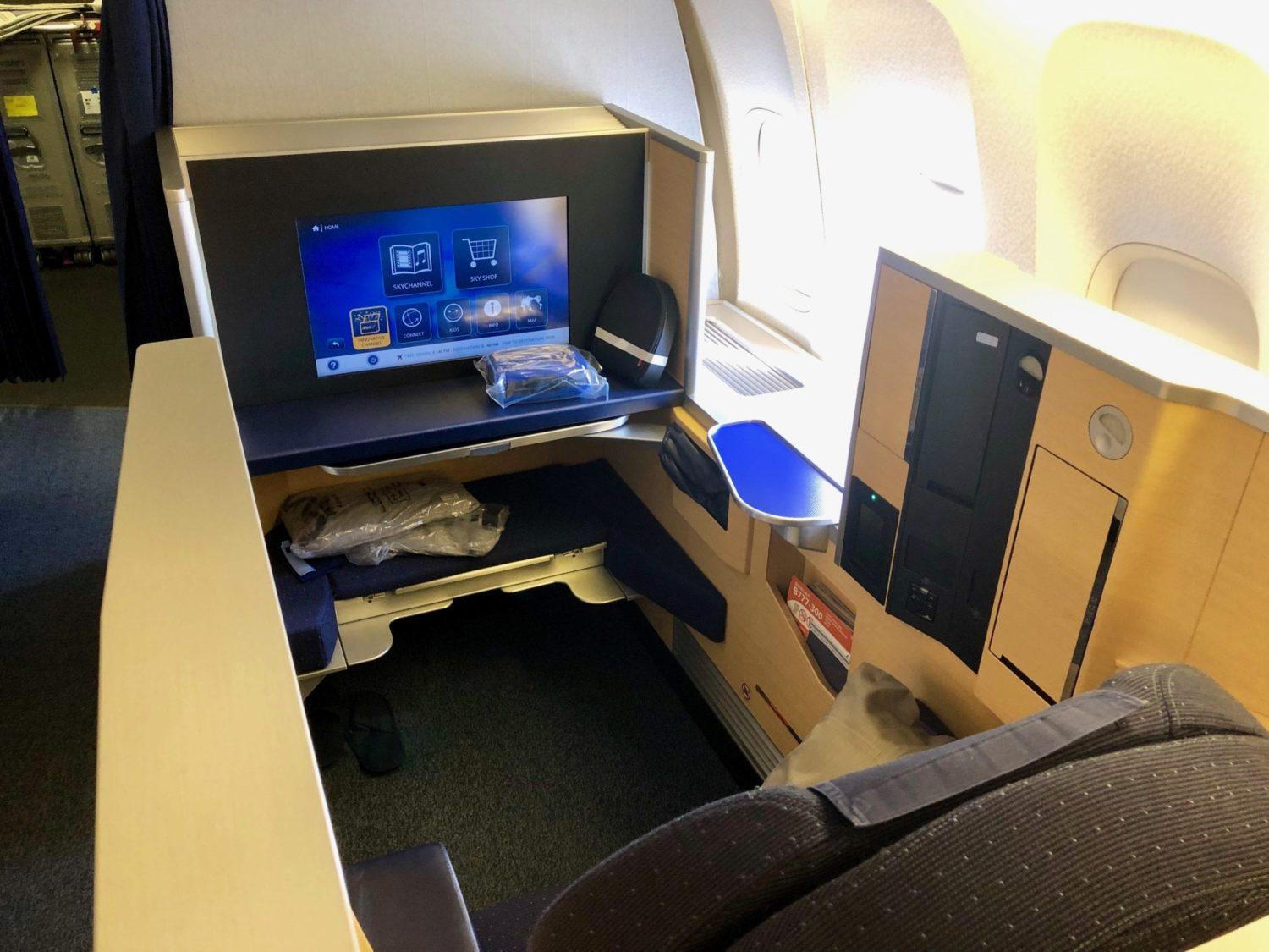 ana first class seats