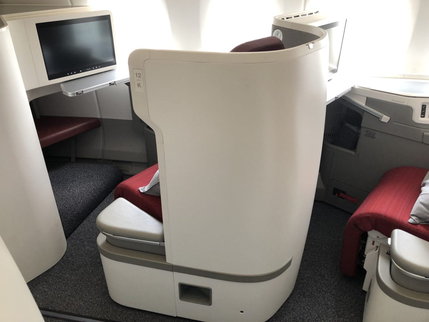 Hong Kong Airlines Business Class Review