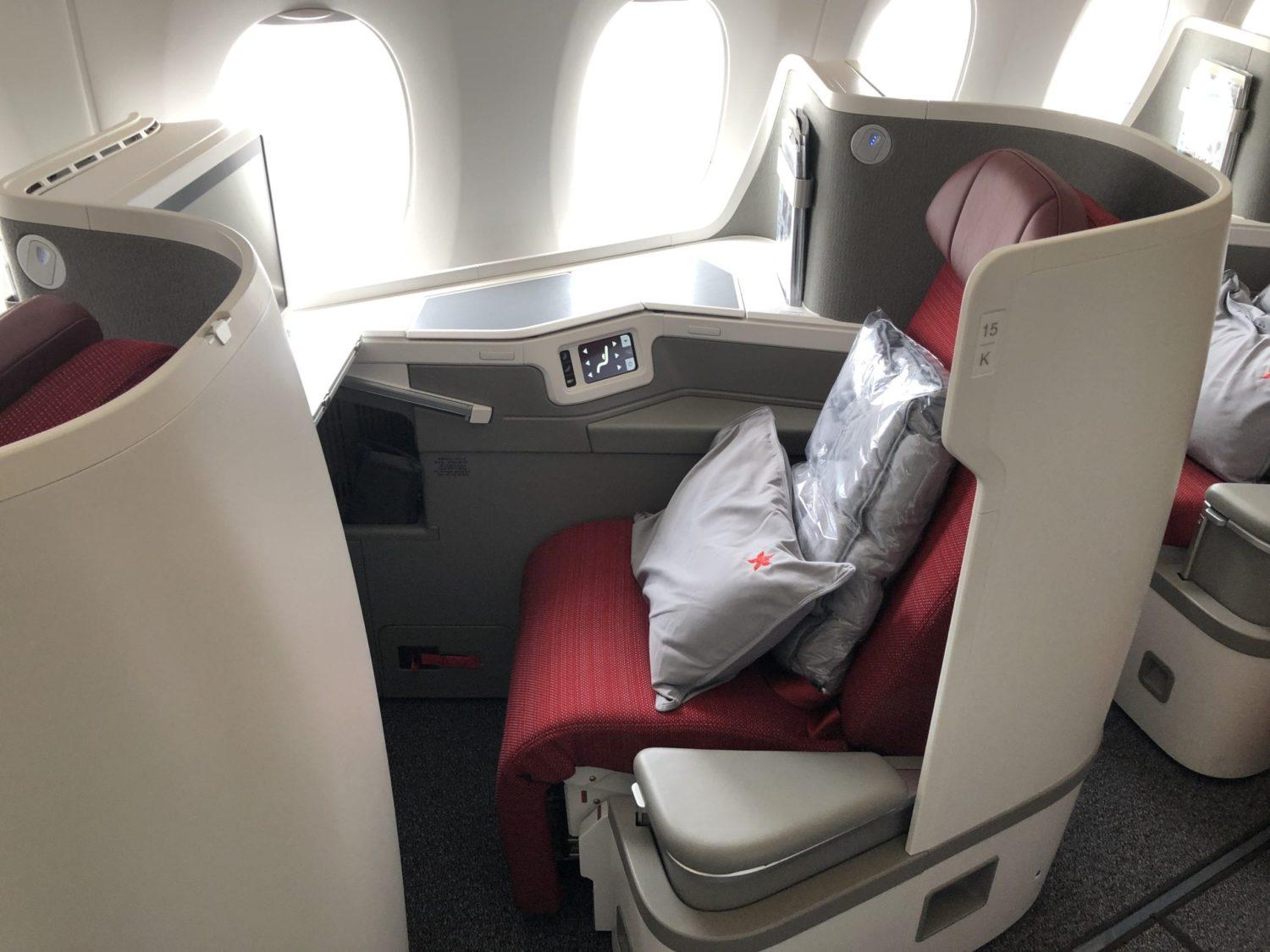 Hong Kong Airlines Business Class Flight Review