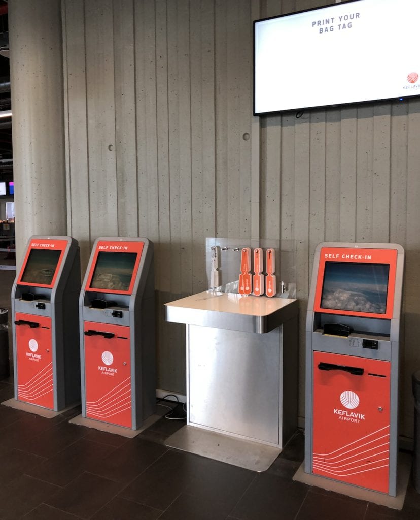 reykjavik airport kiosks