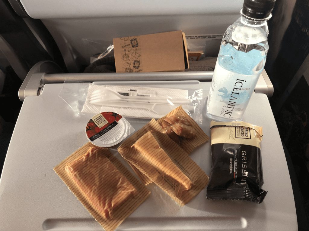 icelandair review food