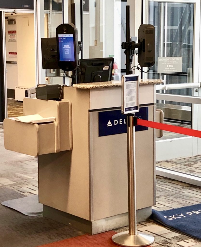 Delta boarding gate