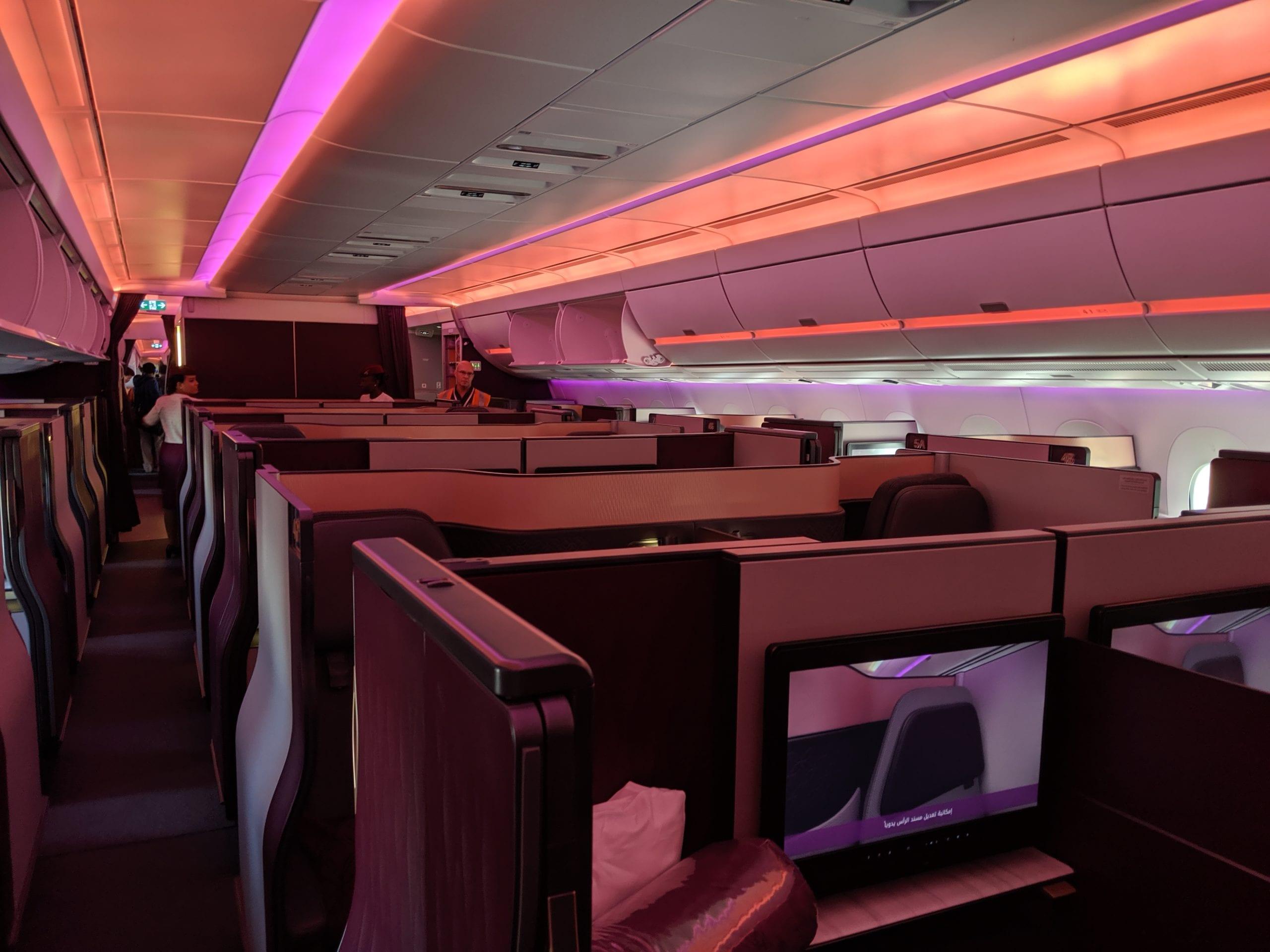 Qatar Qsuites cabin