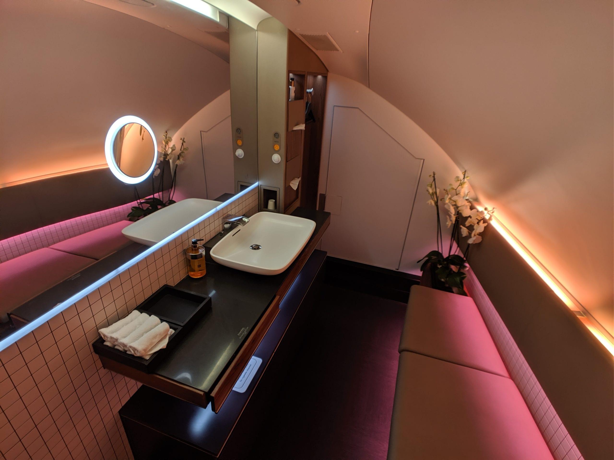 qatar airways first class