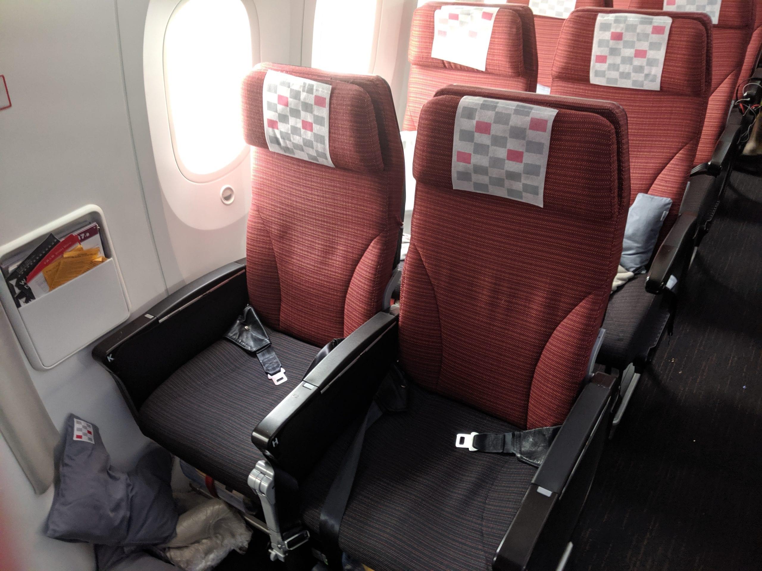 Japan Airlines is the Best Way to Fly in Economy to Asia