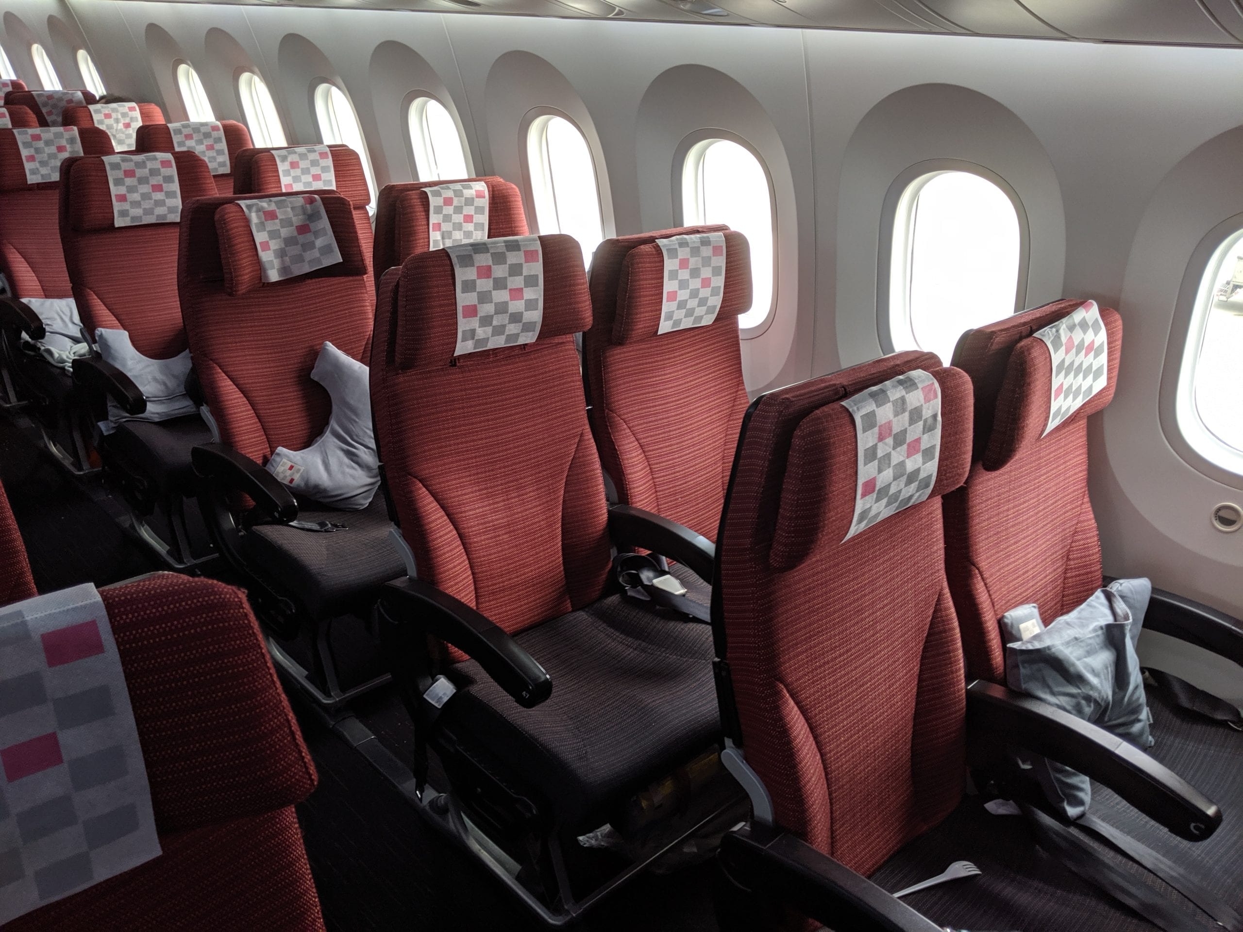 japan airlines economy seats