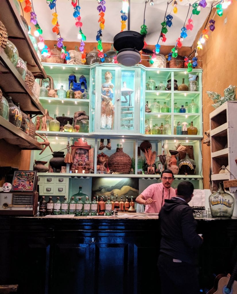 Los Amantes Mezcaleria