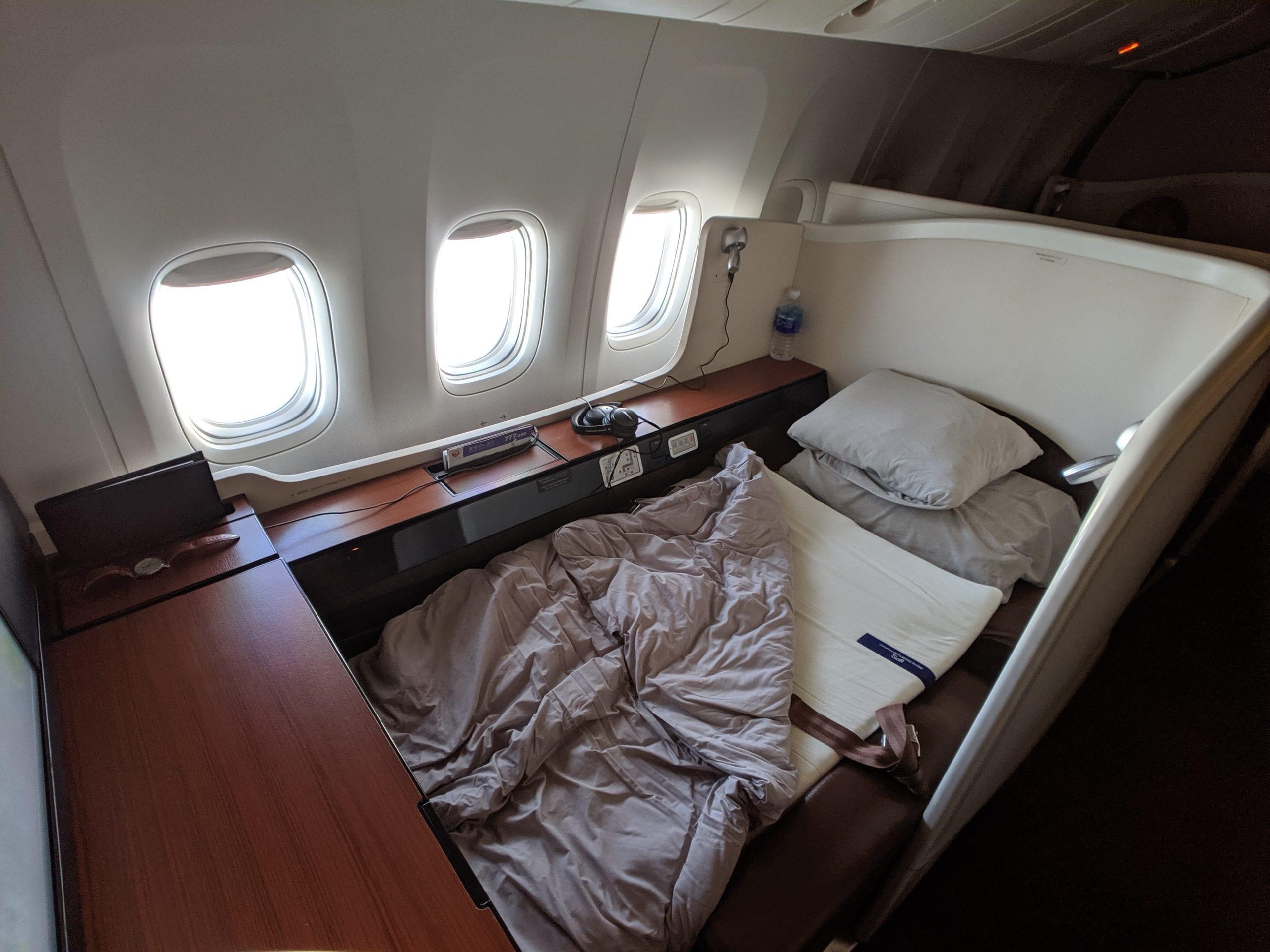 japan airlines first class bed