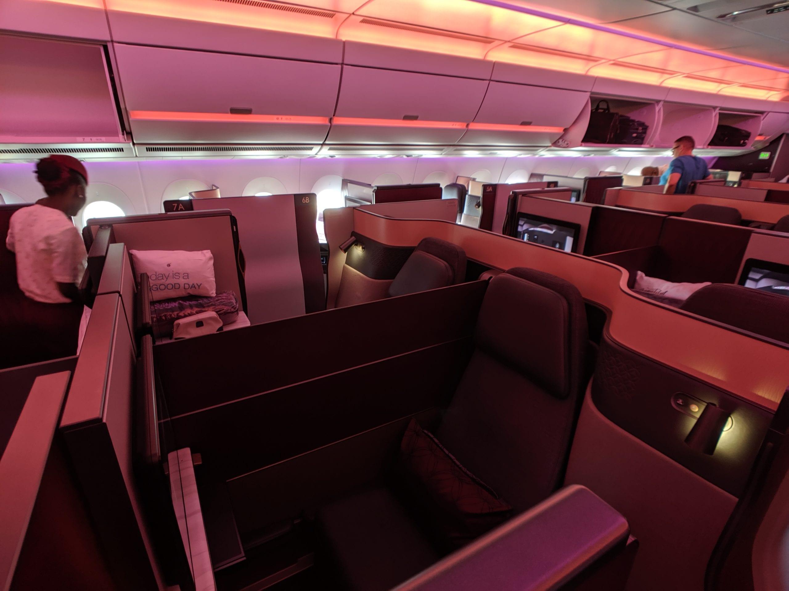 qatar qsuites cabin