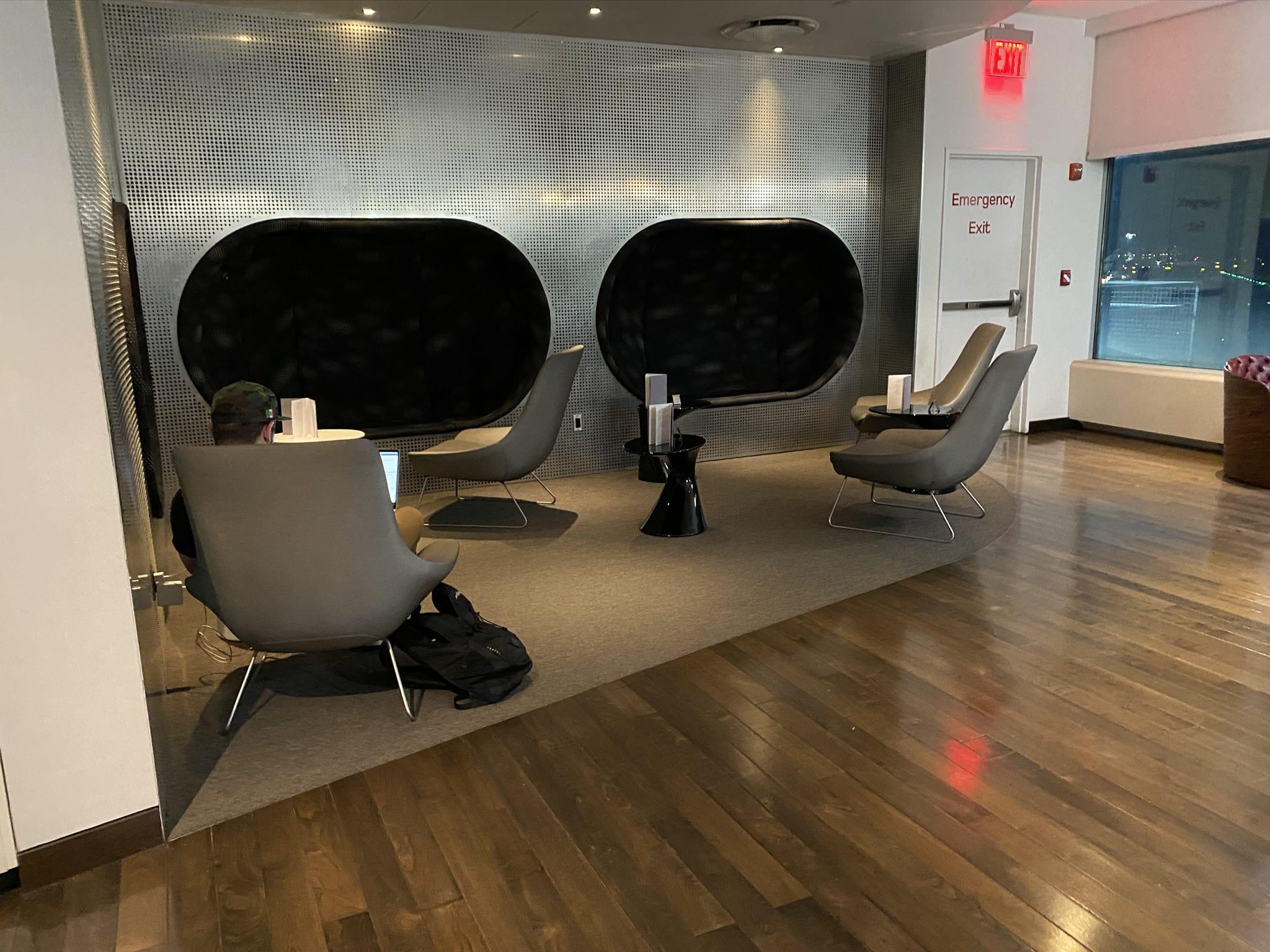 virgin atlantic lounge jfk