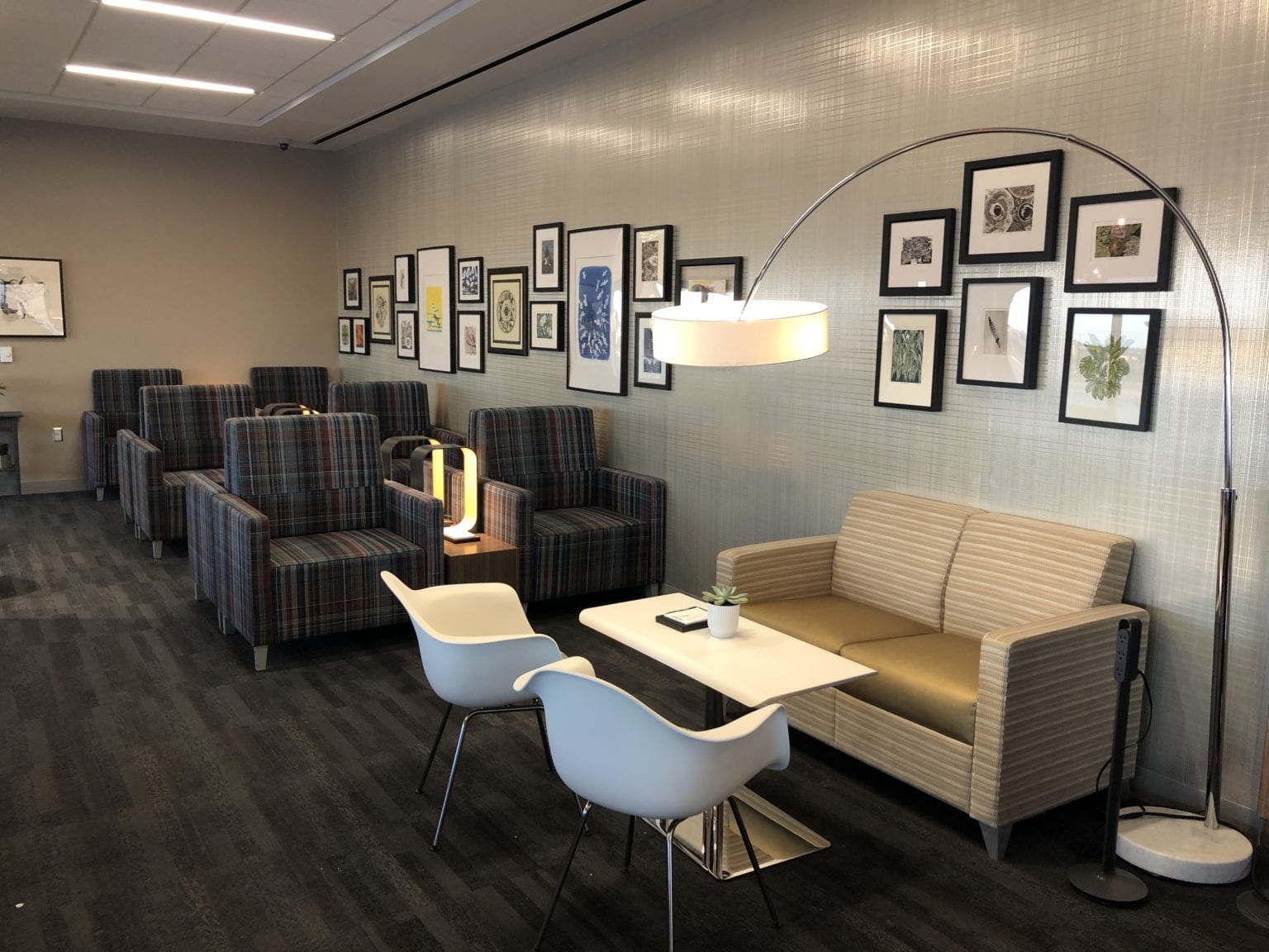 Lounge Review Escape Lounge Phoenix Airport (PHX)