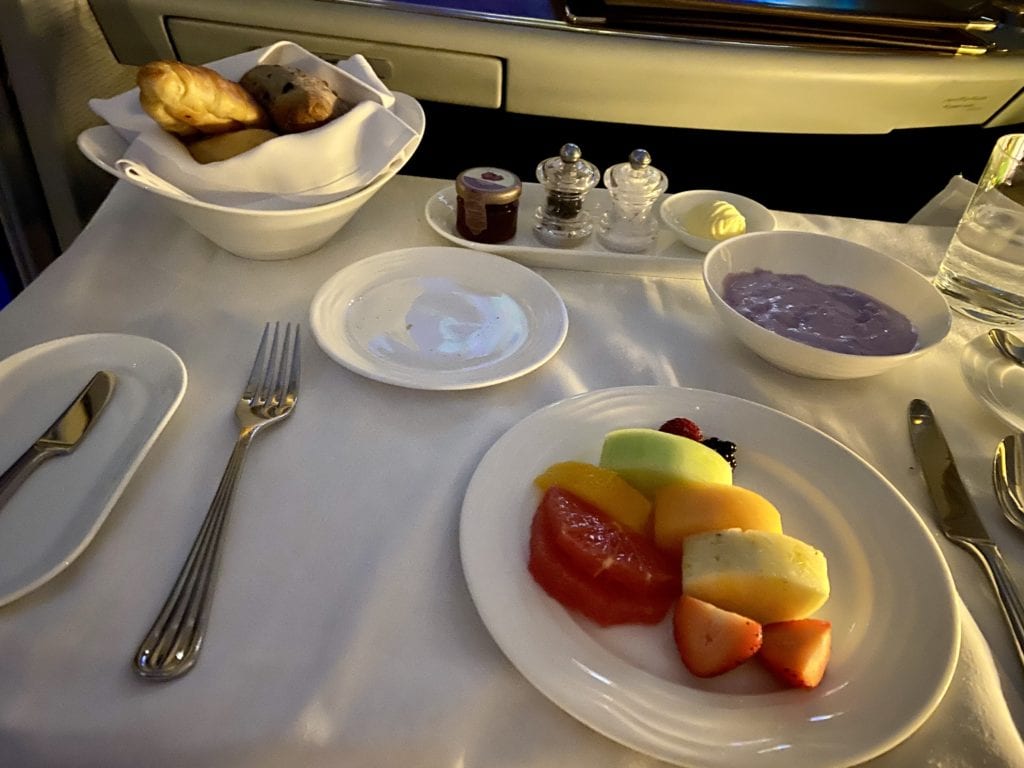 emirates first class breakfast