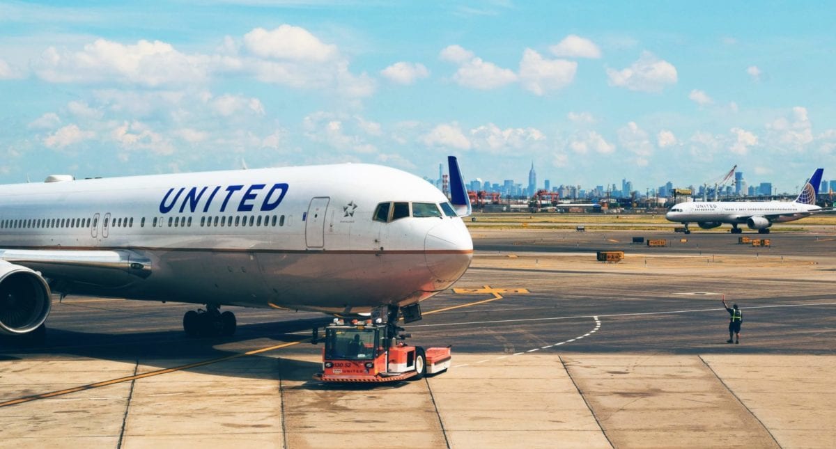 United Becomes the First to Offer COVID-19 Tests to Passengers