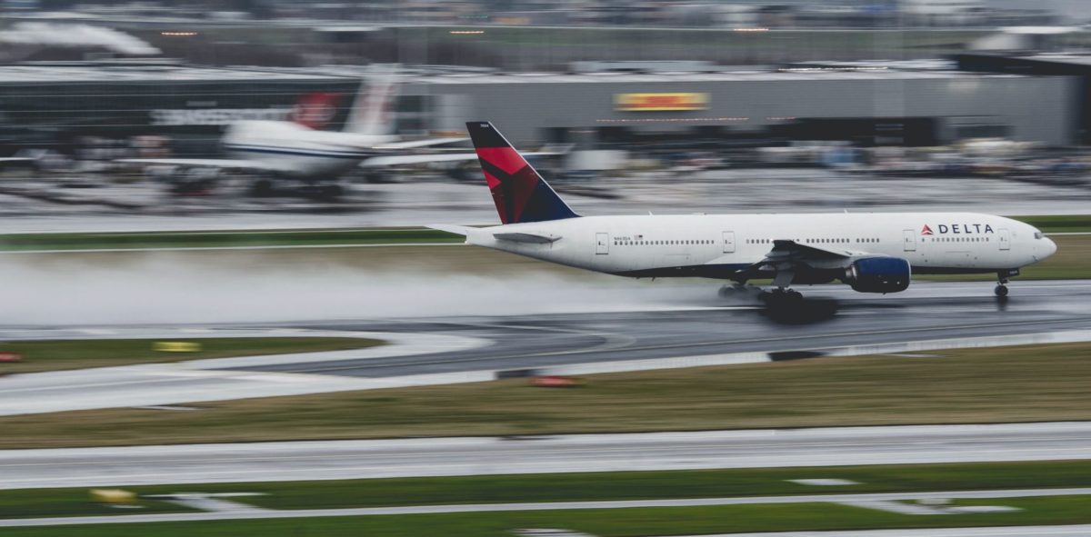 New Delta Amex Offer: Spend $250+ with Delta, Get $50 Back!
