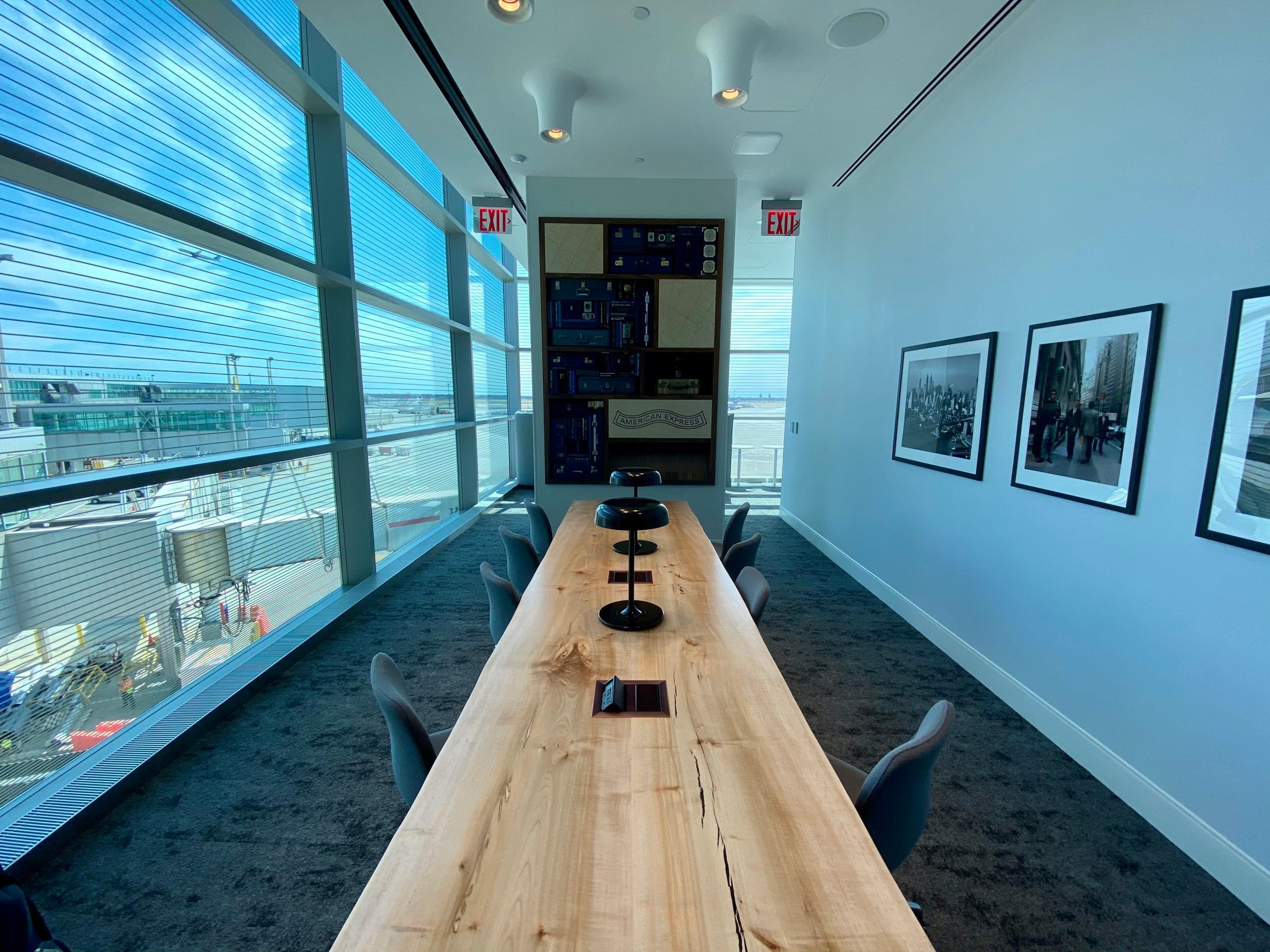 jfk centurion lounge work space