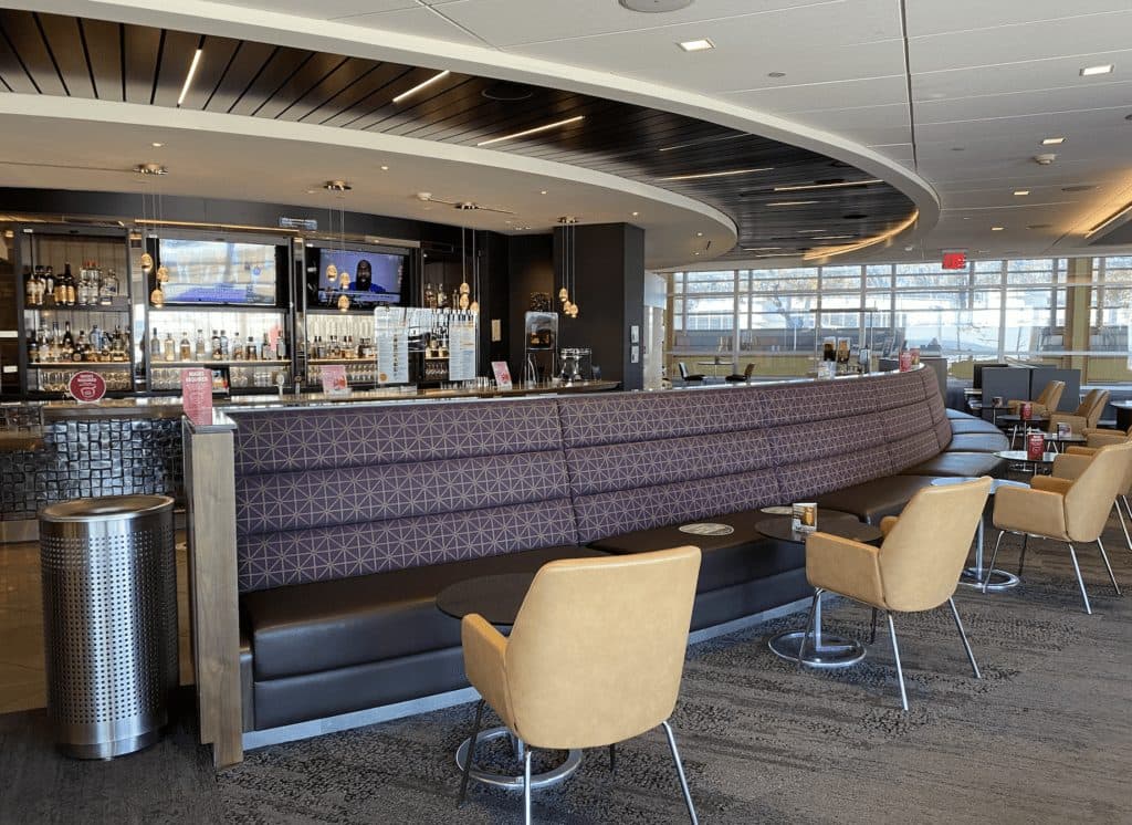 delta sky club DCA