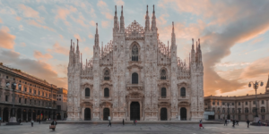 $551: Minneapolis to Milan, Italy 11 Milan, Italy