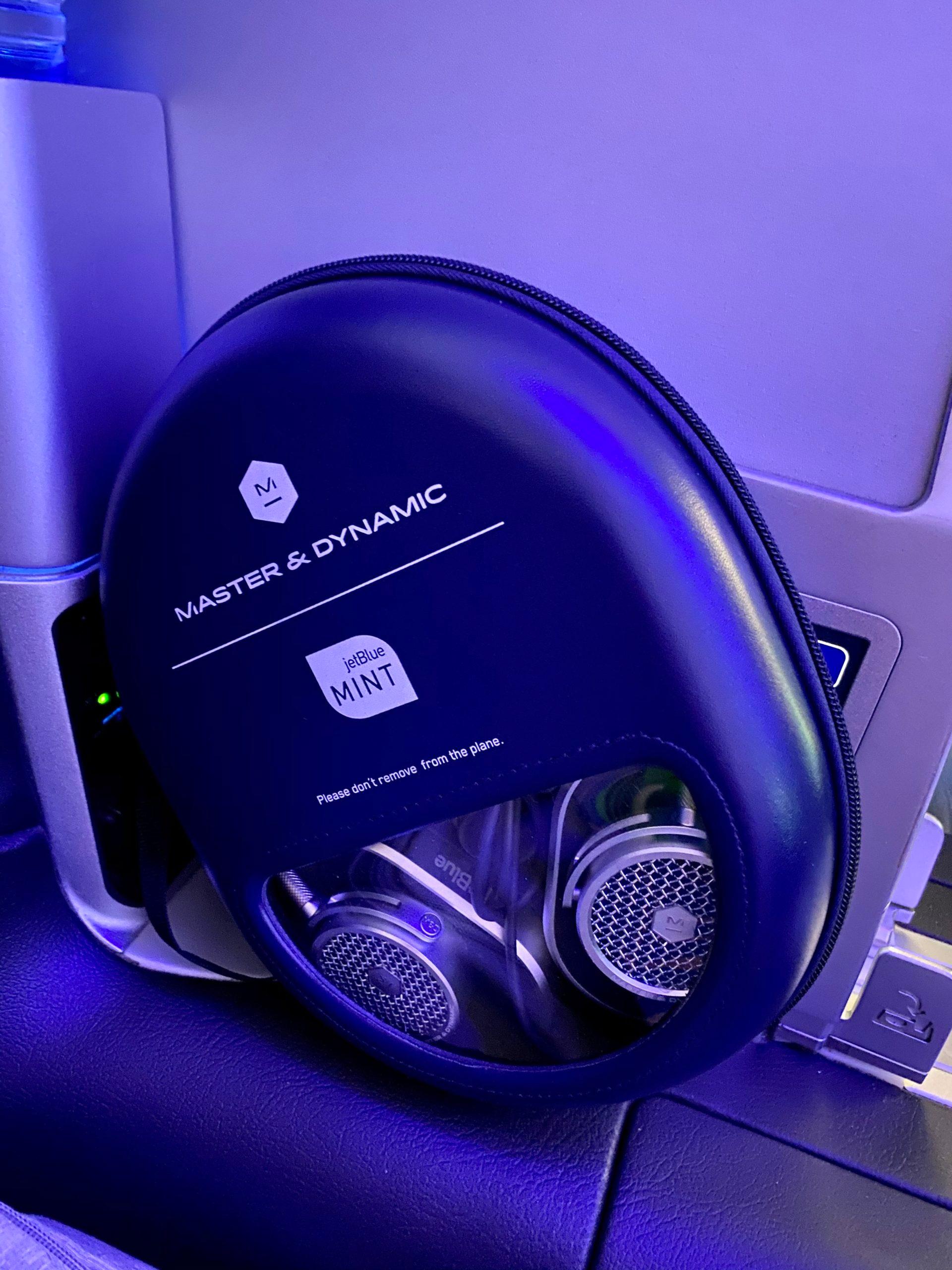 jetblue mint headphones