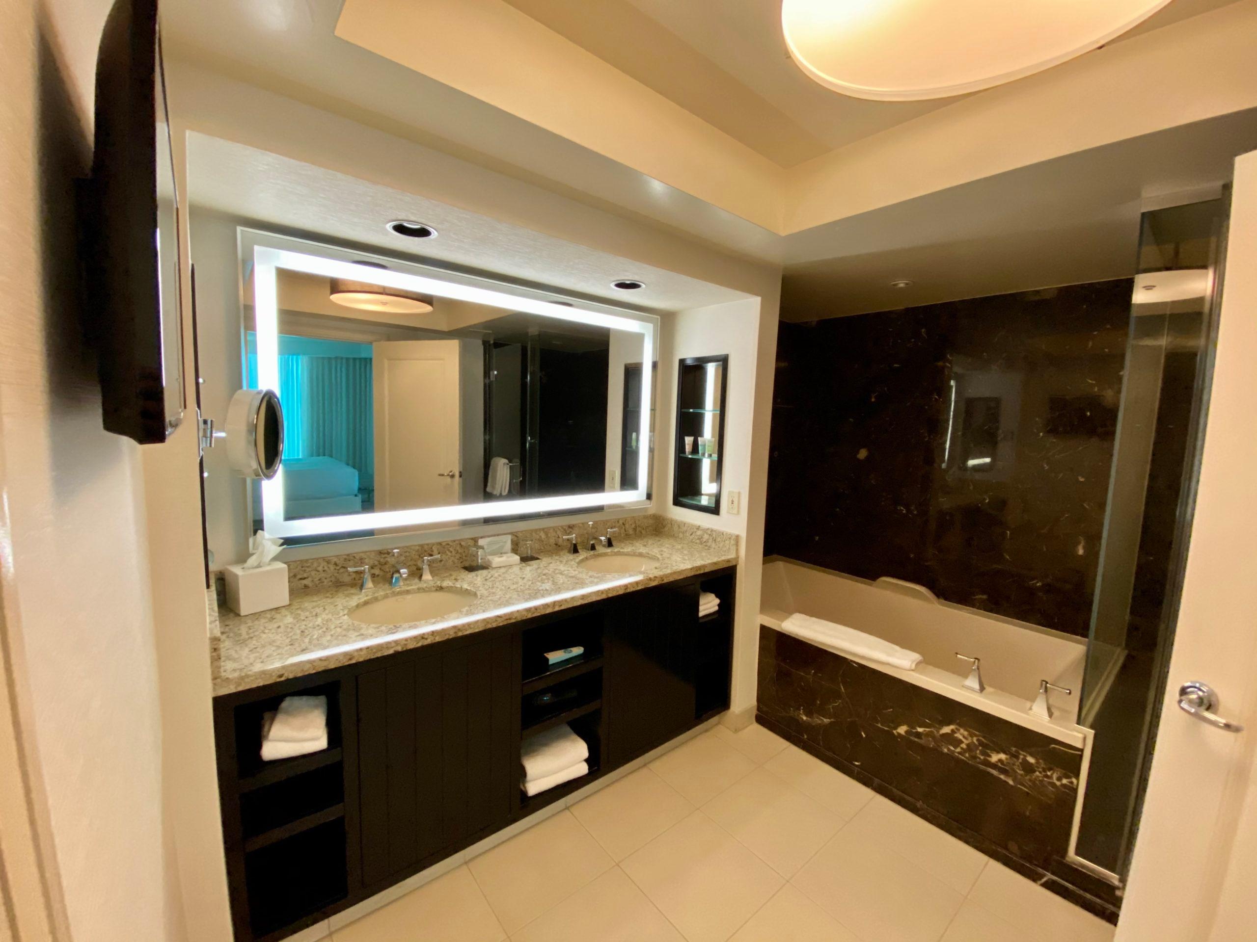 Best Hotel Bathrooms in Las Vegas