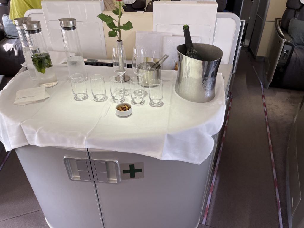 lufthansa first class bar