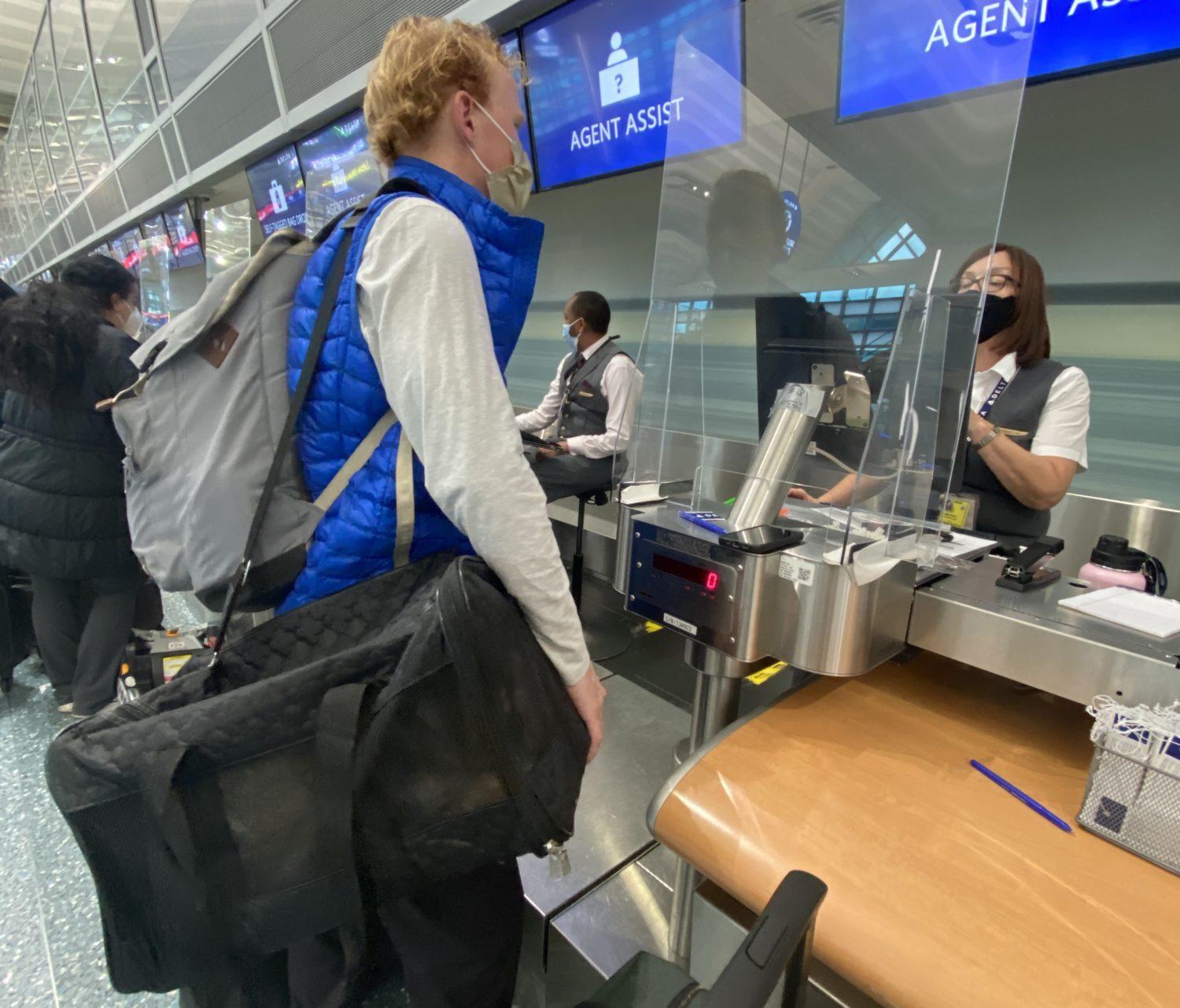 Checking in carry-on pet with Delta