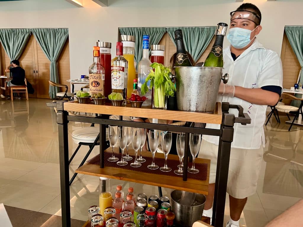 hyatt ziva riviera cancún bar cart