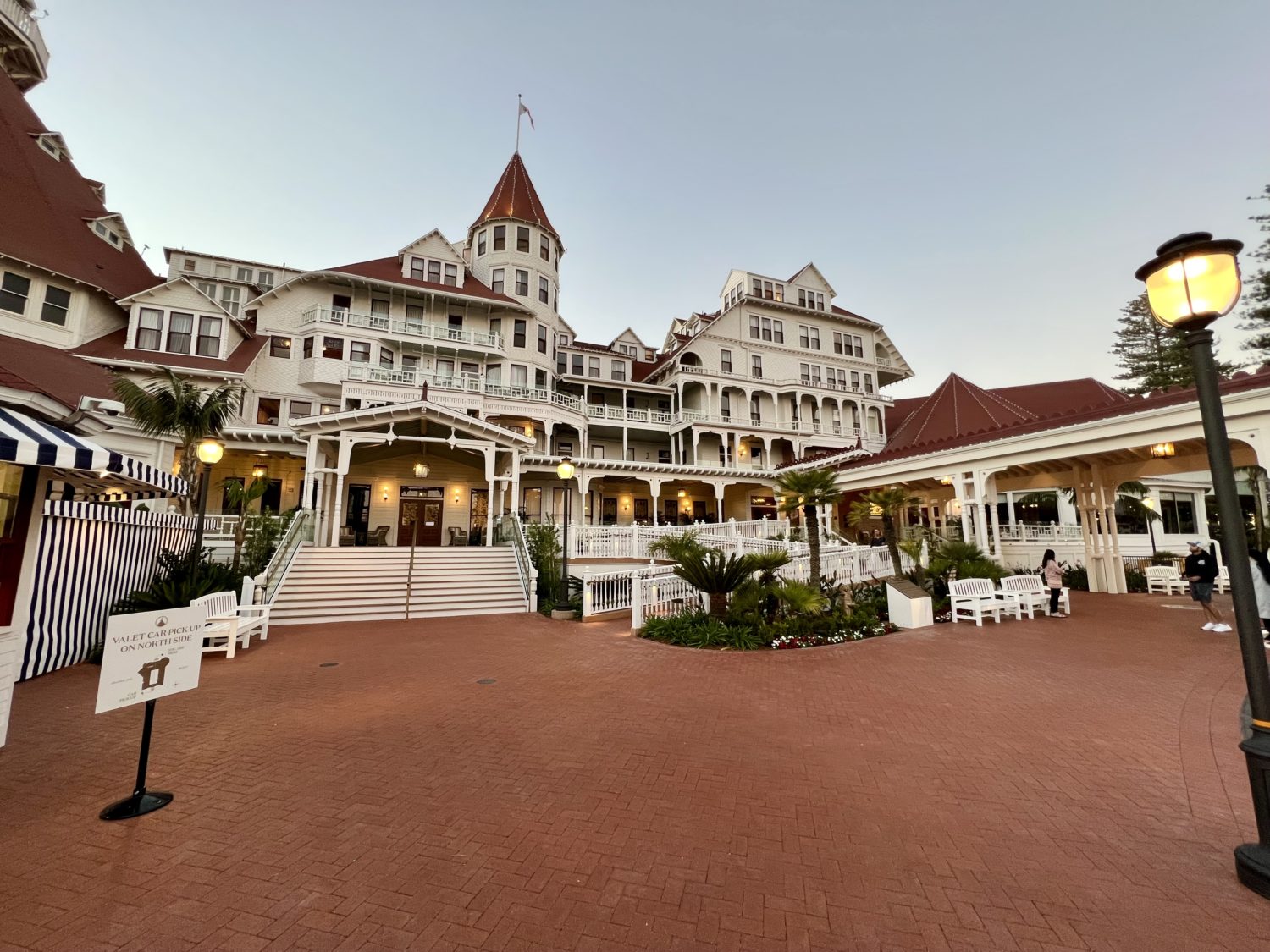 Hotel del Coronado, Curio Collection by Hilton Review Thrifty Traveler