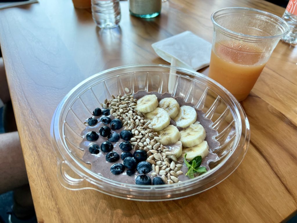 roots acai bowl