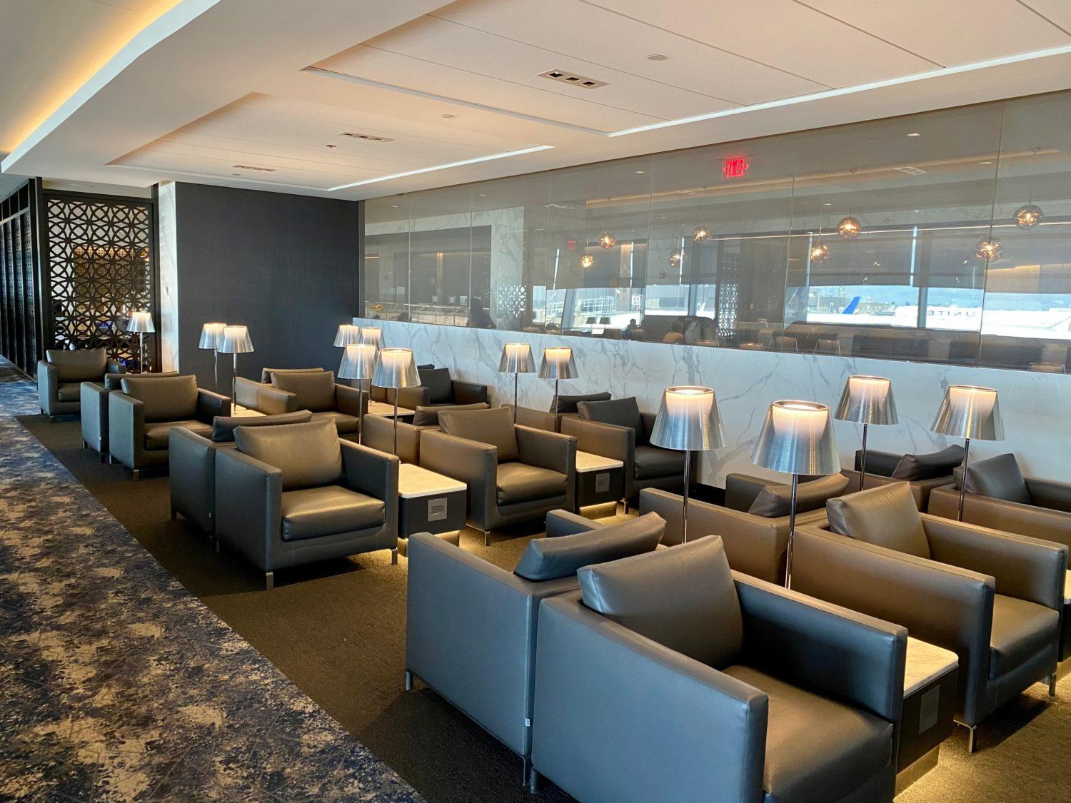 Review: United Polaris Lounge Newark (EWR) | Thrifty Traveler