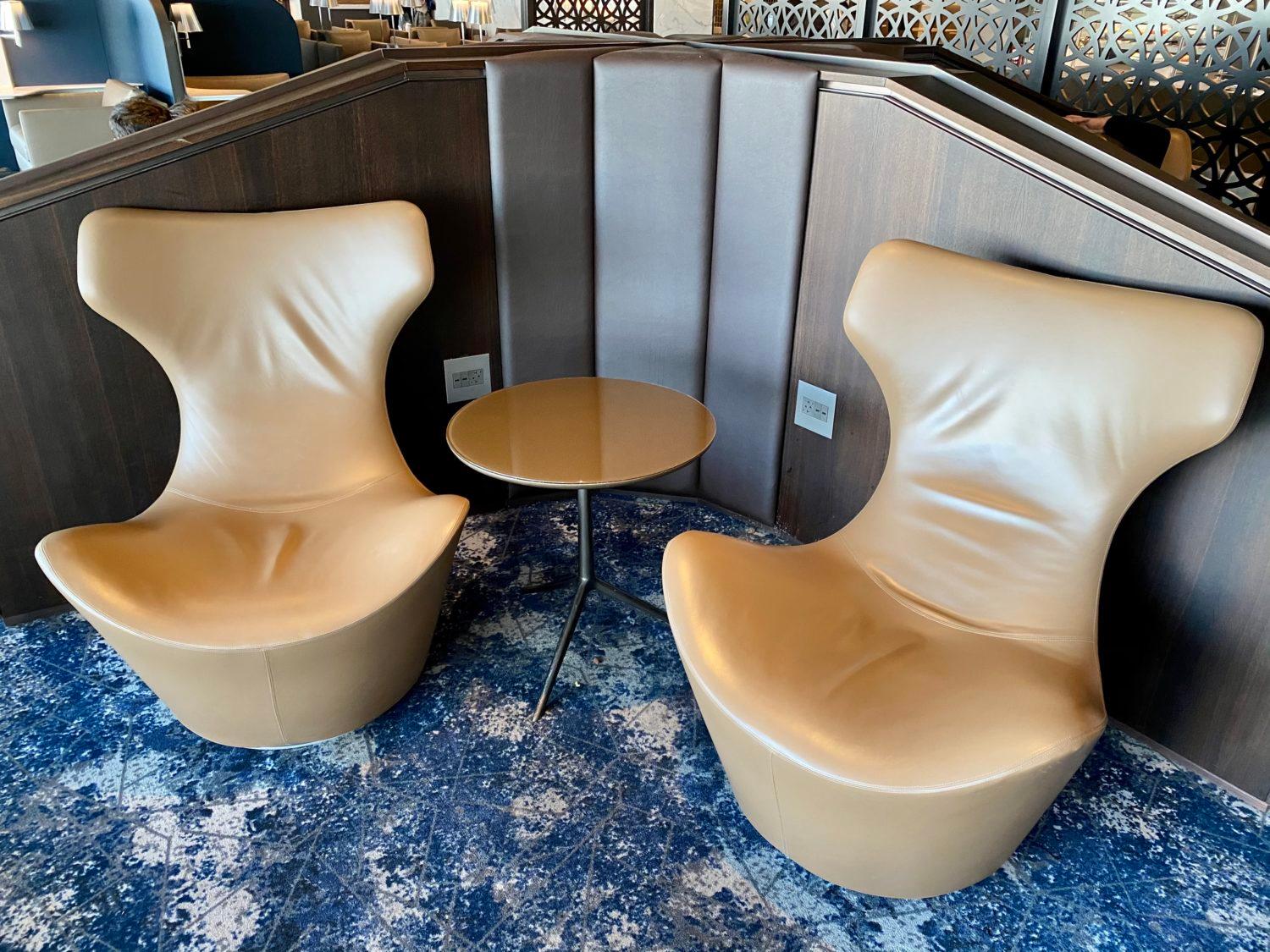 unied polaris lounge newark chairs