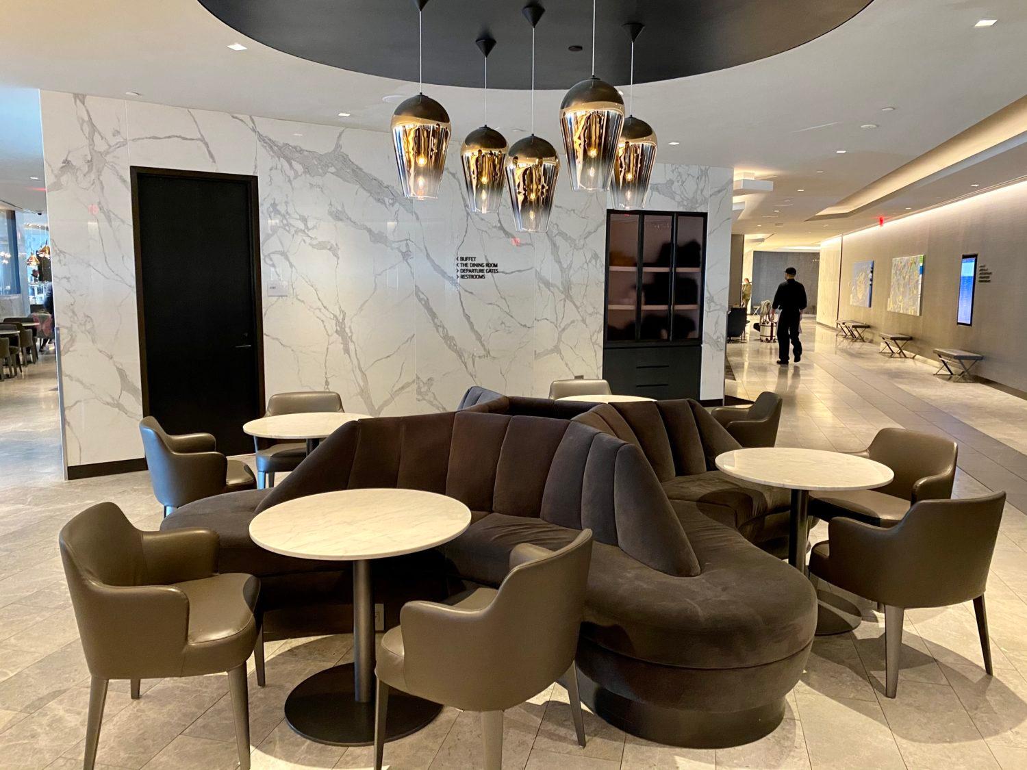 united polaris lounge newark seating