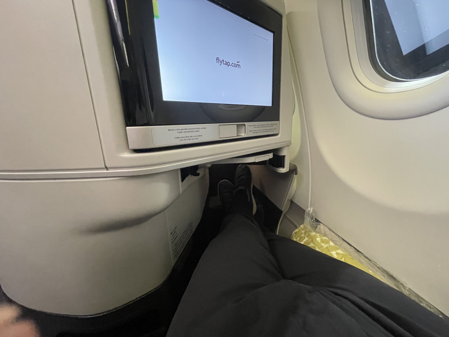 TAP Business Class footwell