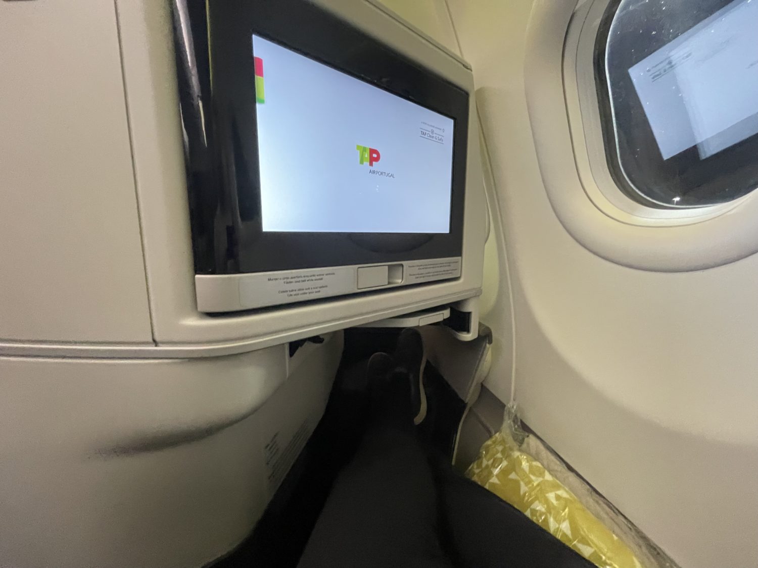 TAP business class seat footwell