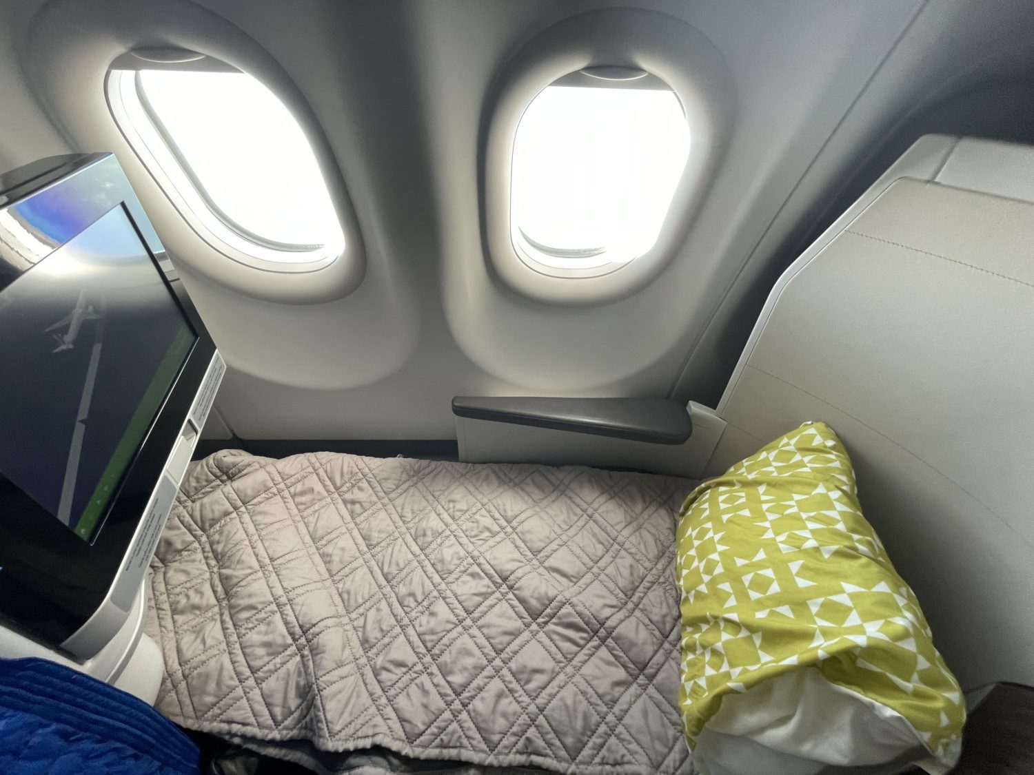 TAP Air Portugal business class bed mode