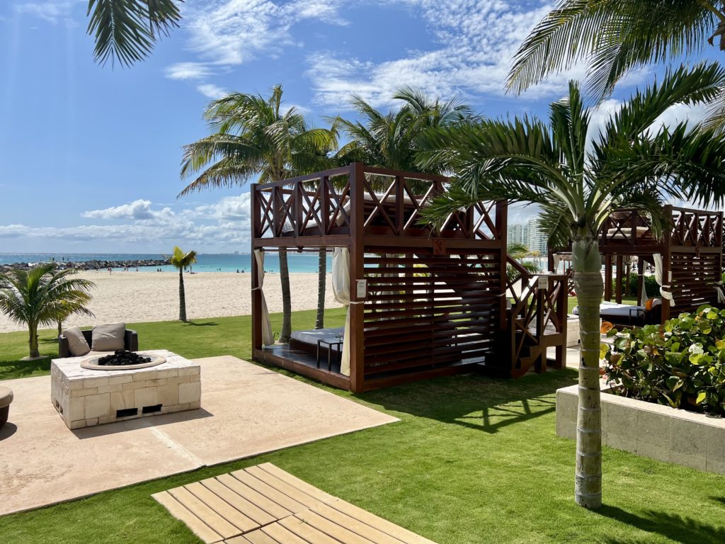 hyatt ziva cancún beach front cabana