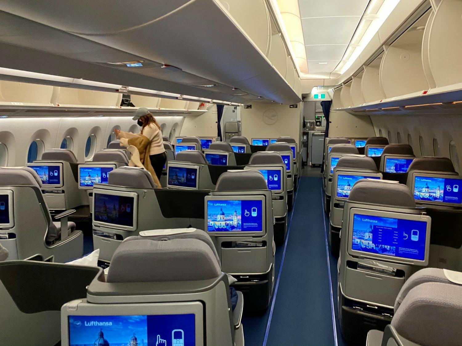 lufthansa business class cabin