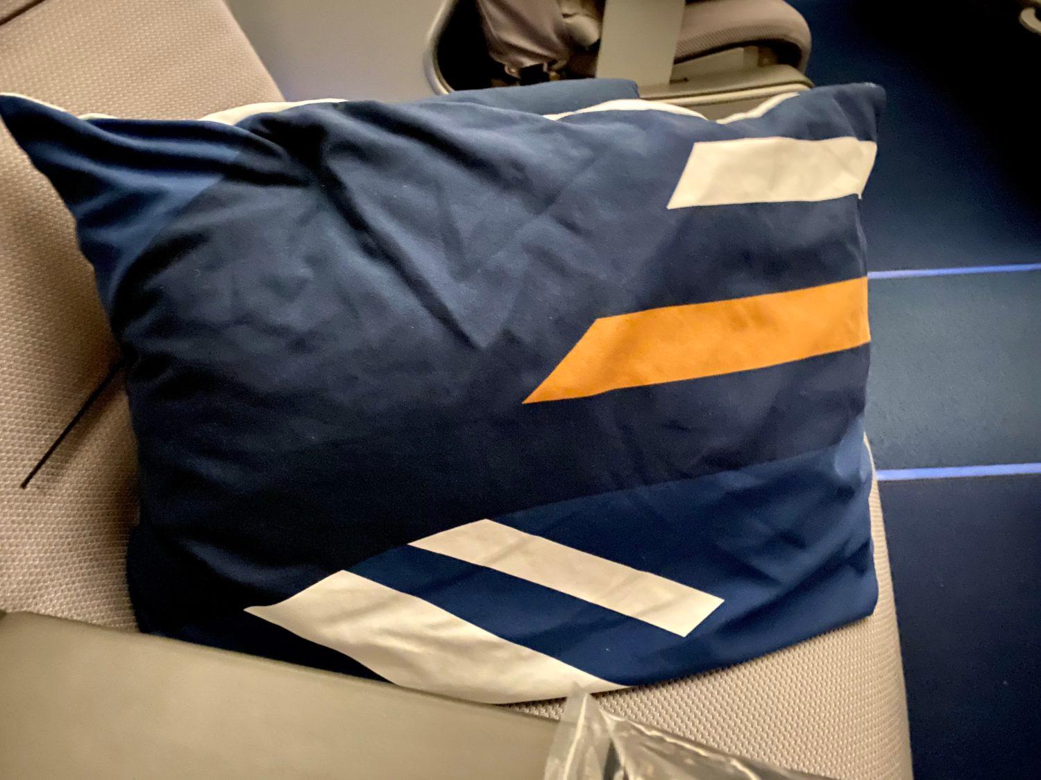 lufthansa business class pillow