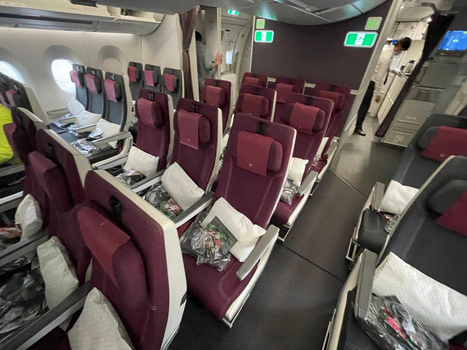 How Wide Are The Seats On Qatar Airways Infoupdate