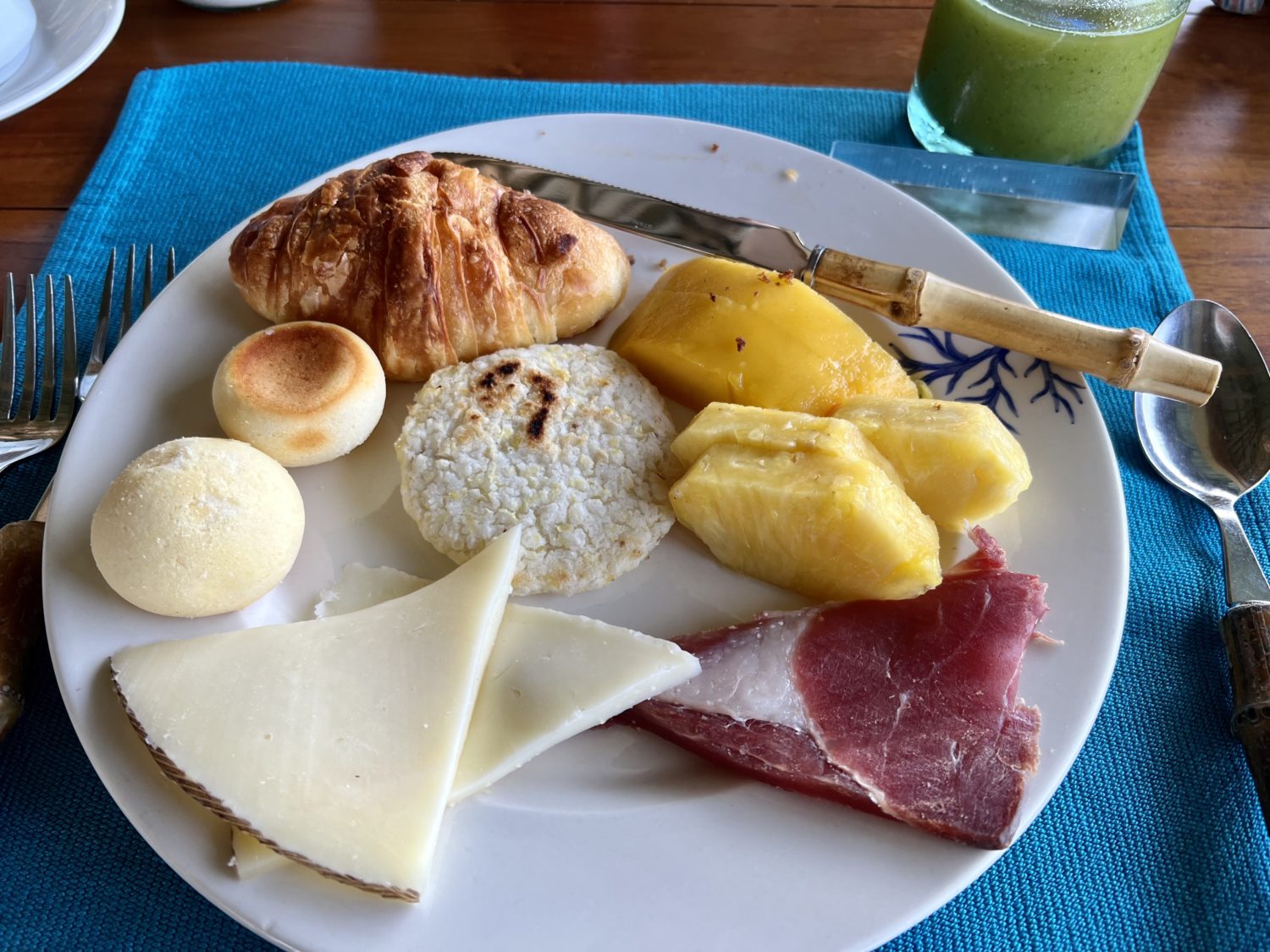 hotel las islas breakfast