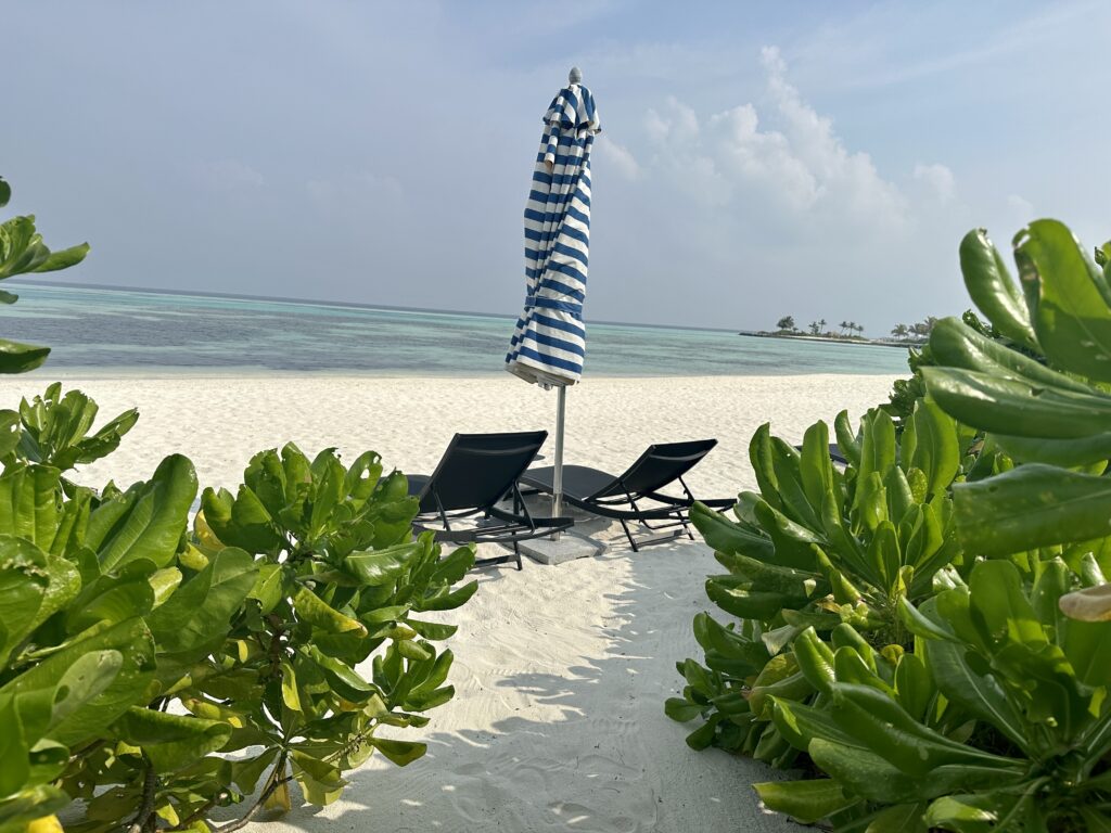 le meridien maldives beach