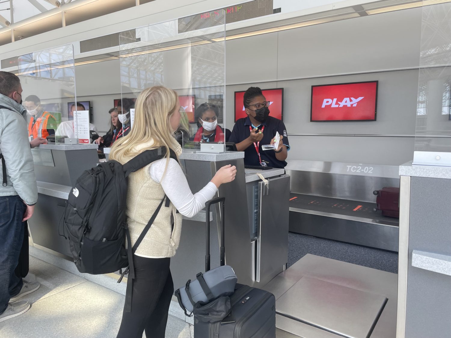 PLAY Airlines check-in desk