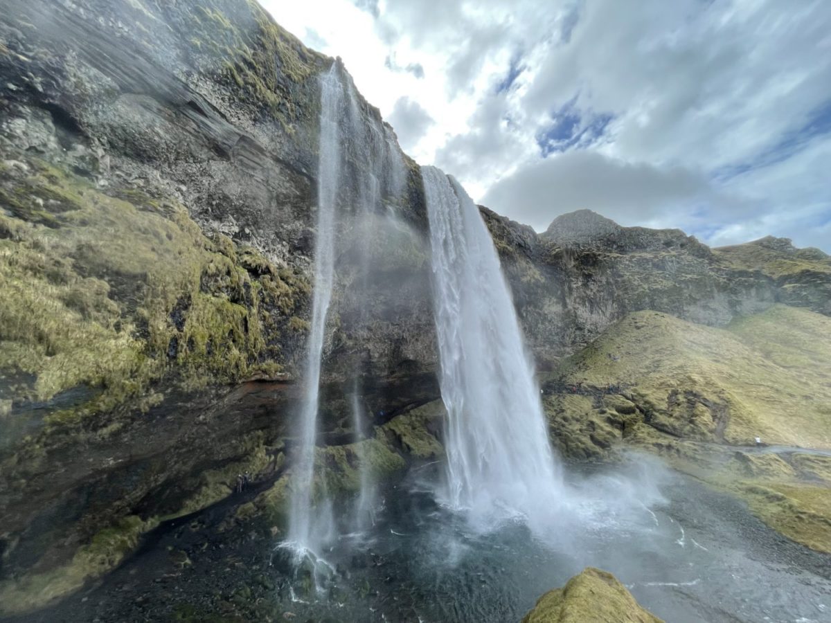 No Crowds & Cheap Flights to Get There: What It’s Like in Iceland Right Now
