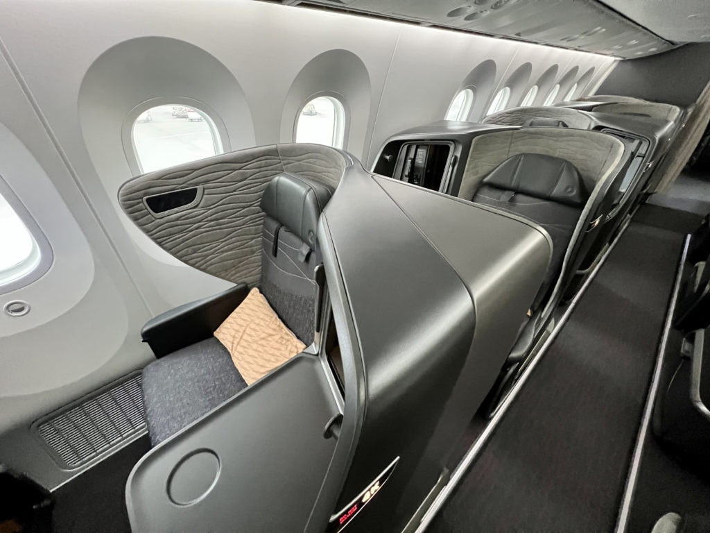 5 Ways to Use Miles to Fly Business Class at Economy Rates