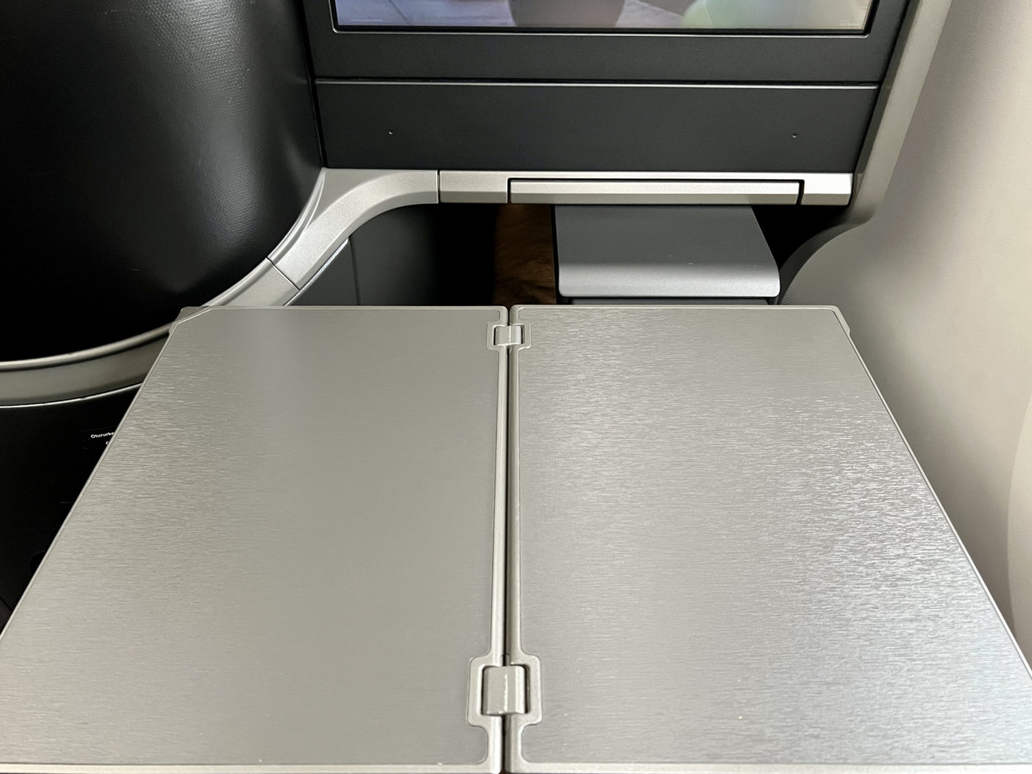 turkish airlines business class tray table