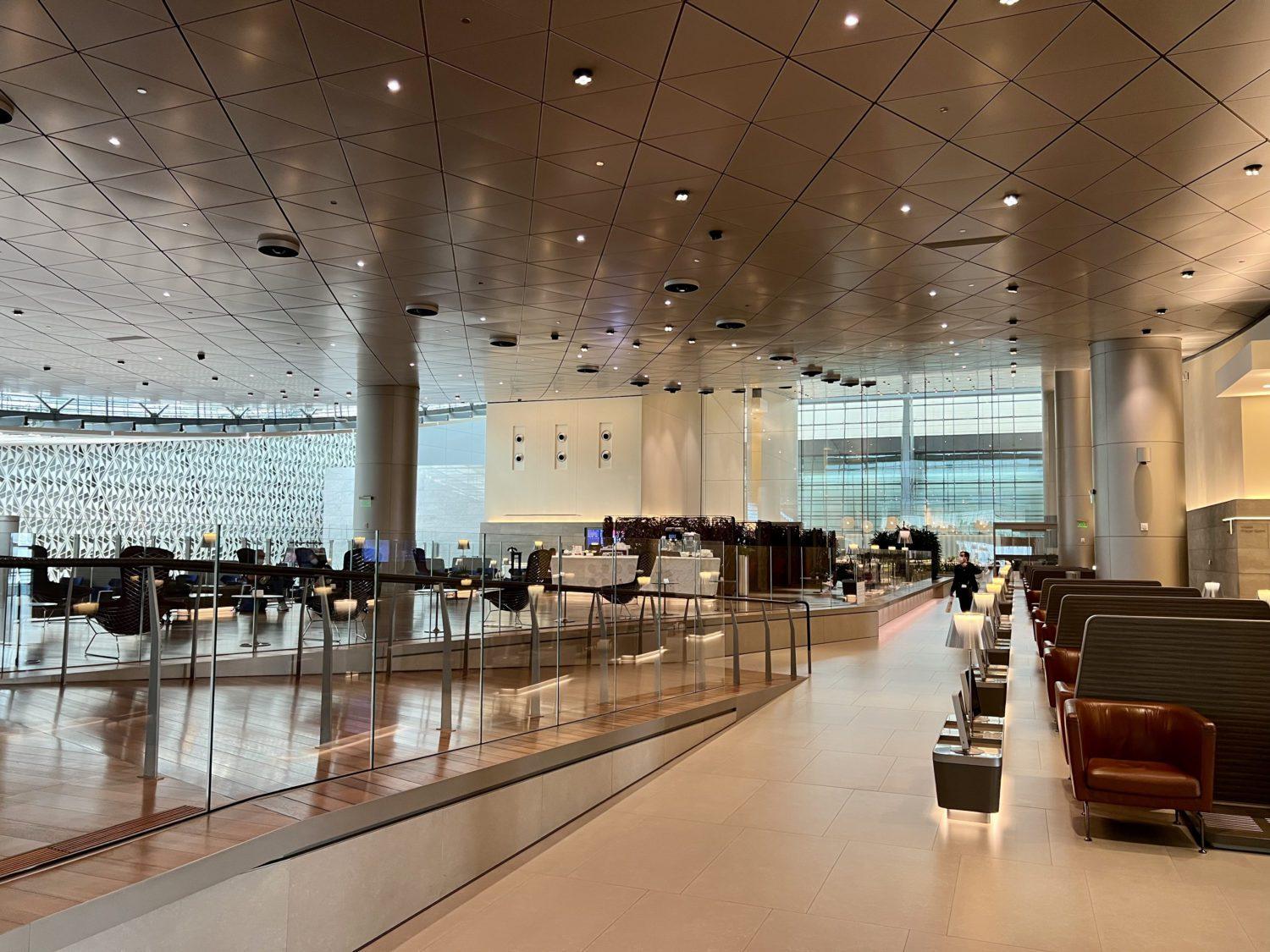 al mourjan business lounge