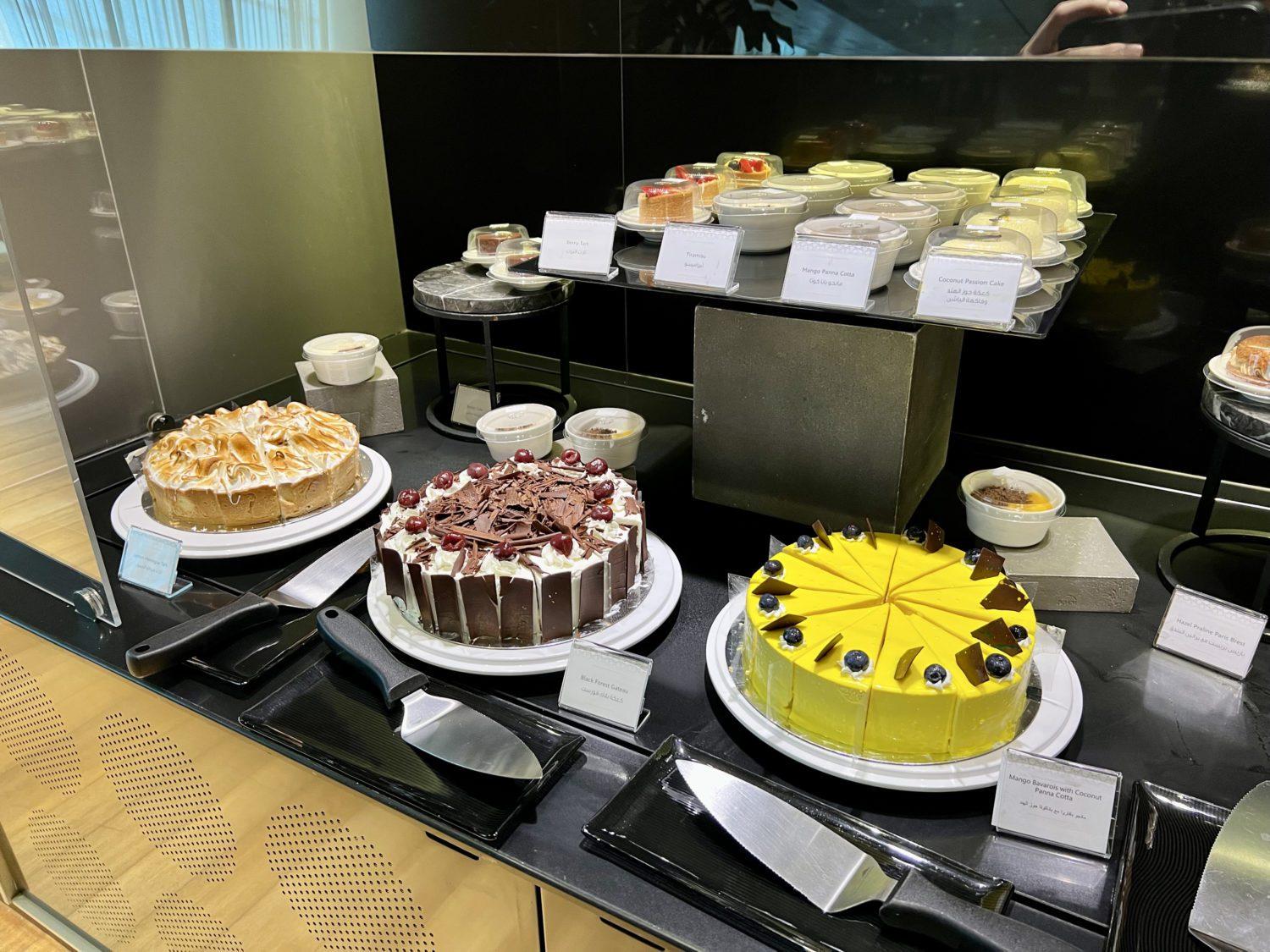 al mourjan business lounge desserts