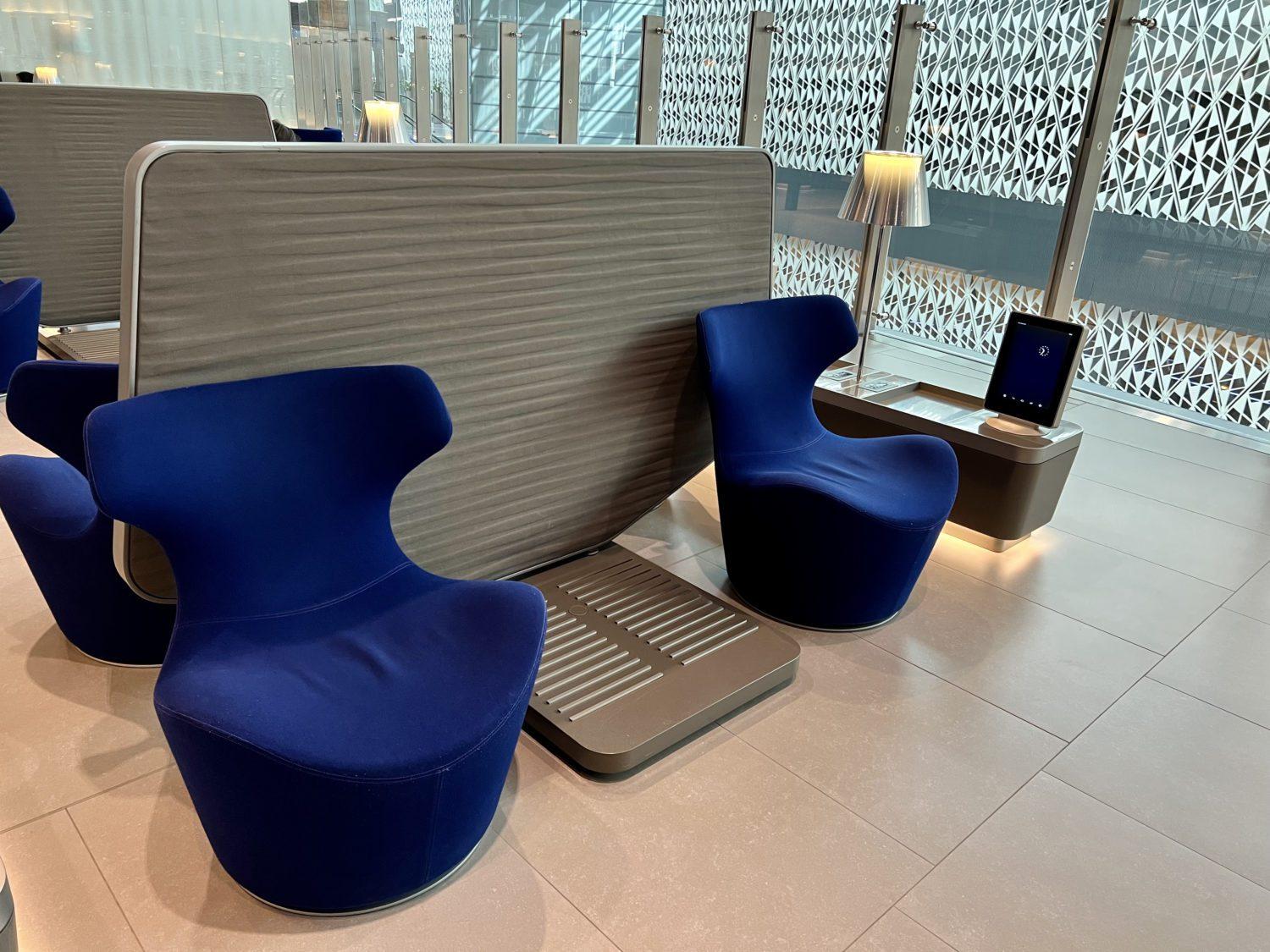 Review: Qatar Airways Al Mourjan Business Class Lounge – South, Doha Airport  - Executive Traveller