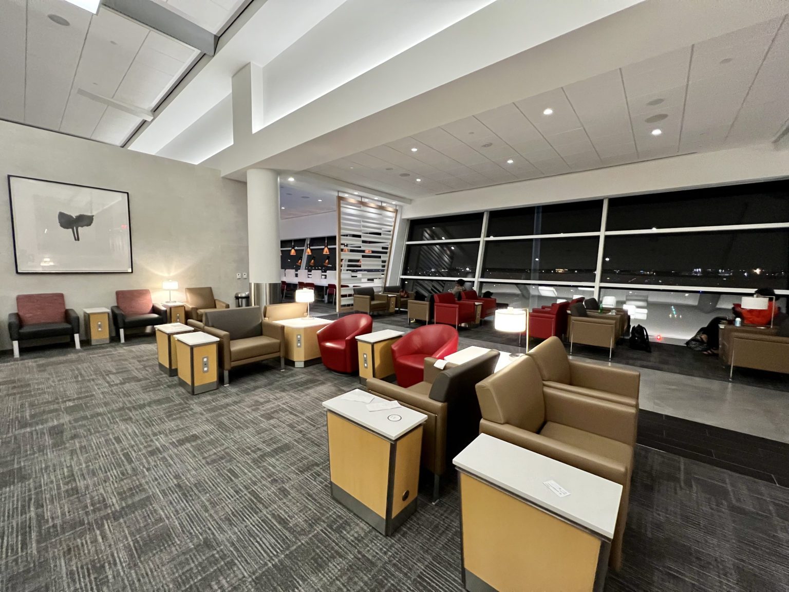 Review American Flagship Lounge Dallas (DFW) Thrifty Traveler