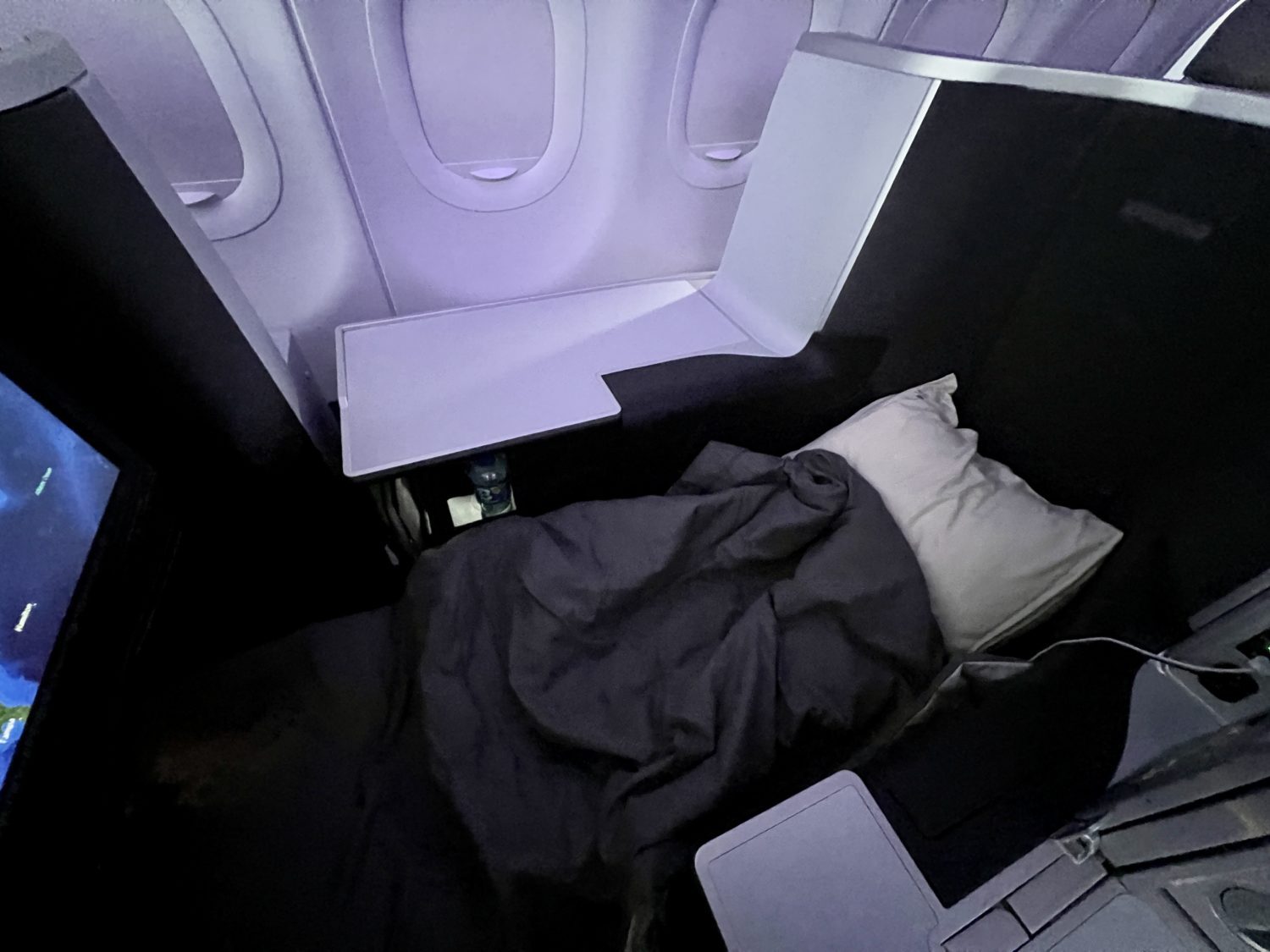 aer lingus business class bedding